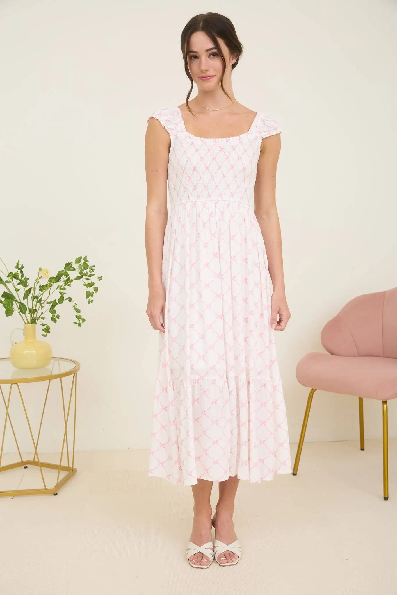 BOW PATTERN RUCHED SLEEVE SMOCKED MIDI DRESS Blu Pepper