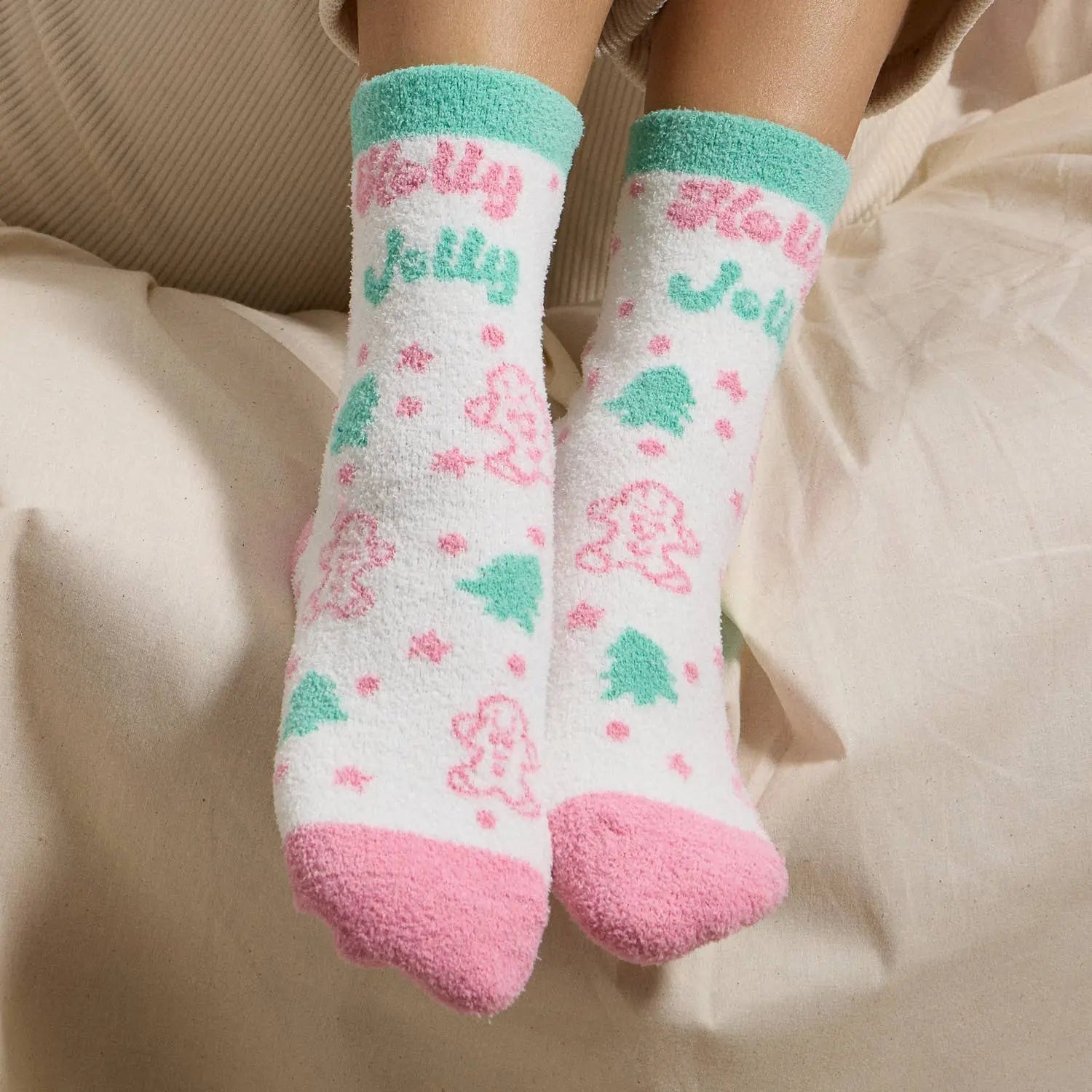 Christmas Fuzzy Socks Assorted Pack of 4 Frem