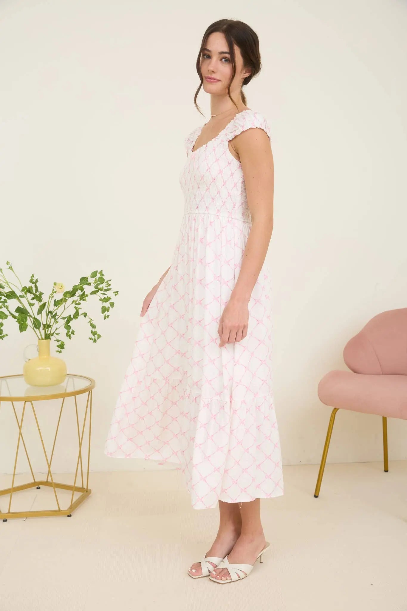 BOW PATTERN RUCHED SLEEVE SMOCKED MIDI DRESS Blu Pepper
